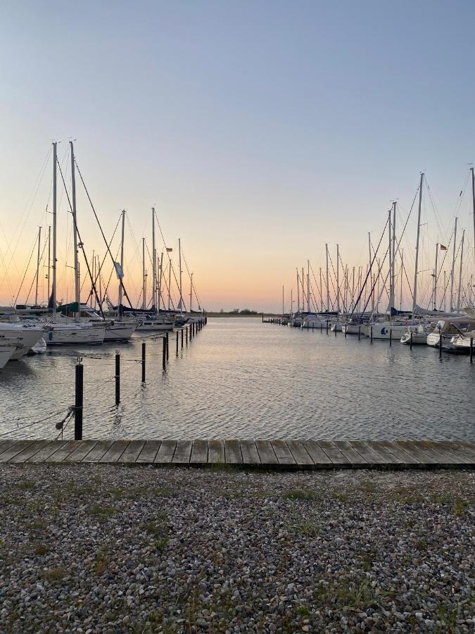Stylische Ferienwohnung Top Lage Am Hafen, Strand Und Meer Wendtorf Buitenkant foto