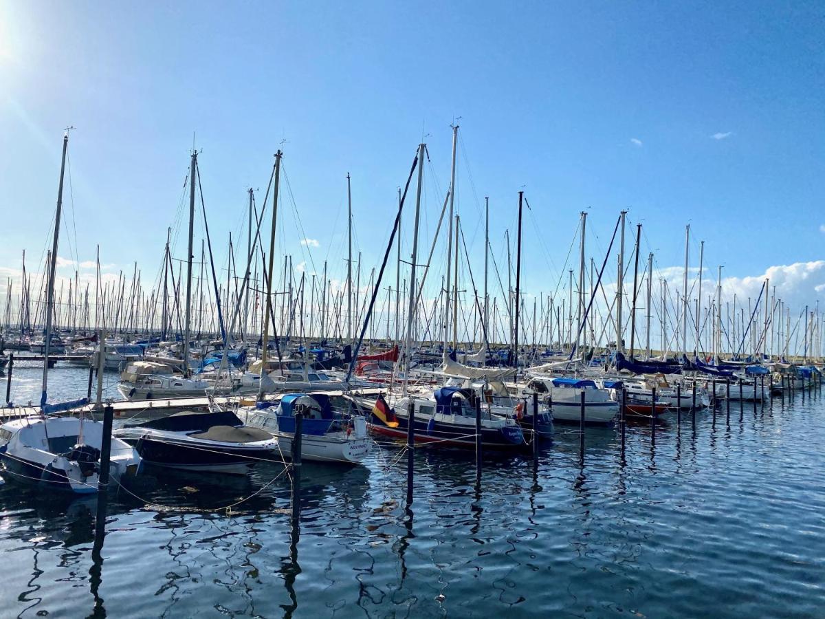 Stylische Ferienwohnung Top Lage Am Hafen, Strand Und Meer Wendtorf Buitenkant foto